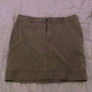 gap khaki skirt